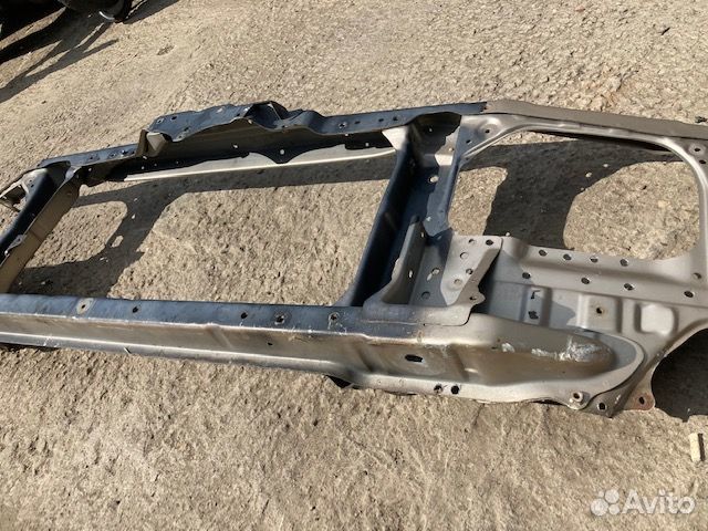 Суппорт радиатора (телевизор) land cruiser 100