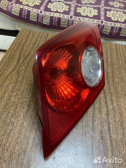 Фонарь правый внутренний Chevrolet Lacetti хэтчбек
