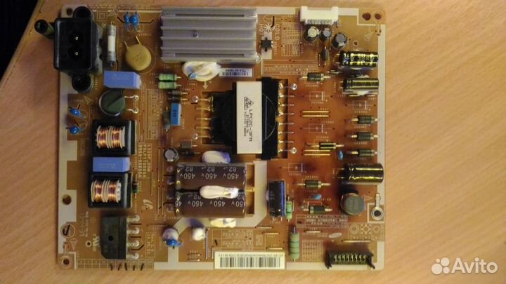 Б/У запчасти от тв samsung UE32F5000AK