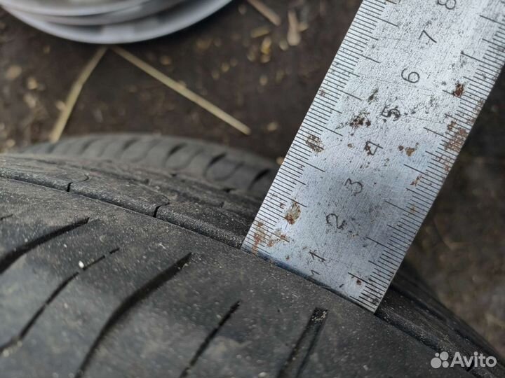 Pirelli Cinturato P7 205/55 R16 V