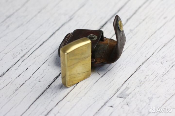 Зажигалка бензиновая zippo