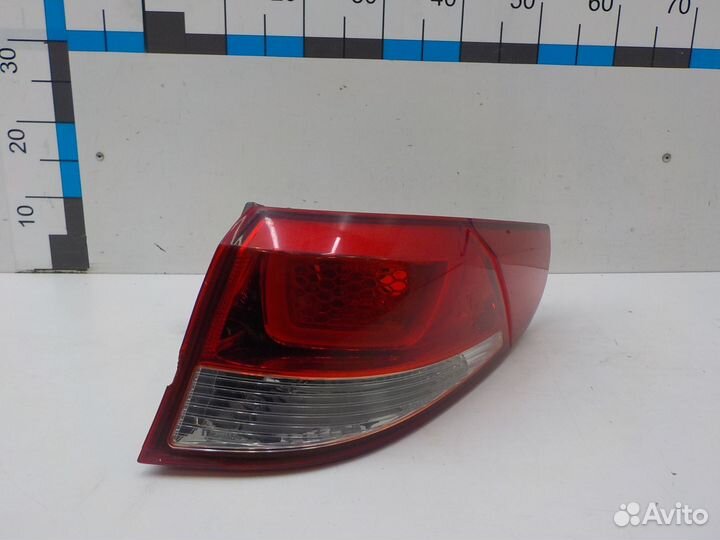 Фонарь задний правый наружный Kia Rio 2015