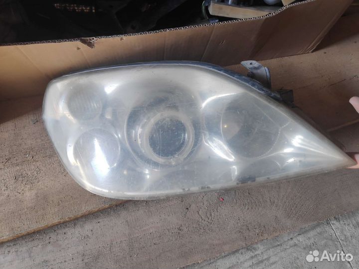 Фары на Nissan Primera