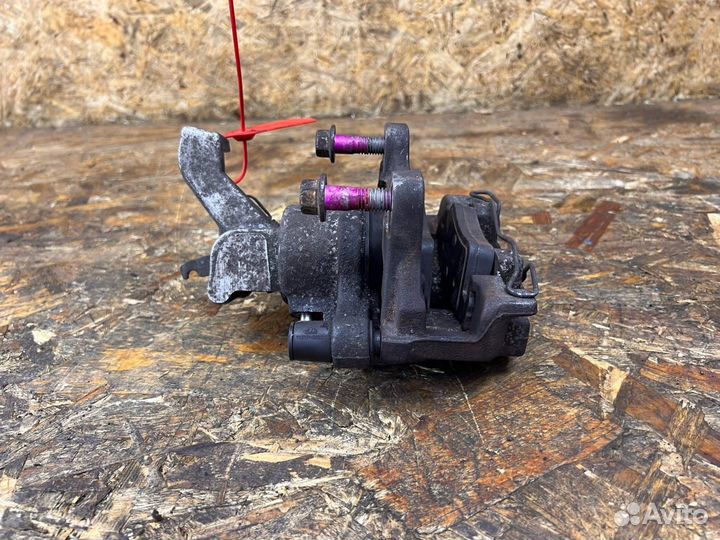 Суппорт тормозной зад. прав. Jaguar XF XK XJ 09-19