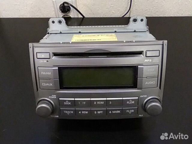 Штатная магнитола на Hundai Grand Starex H-1