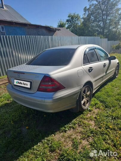 Mercedes-Benz C-класс 2.2 МТ, 2005, 148 000 км