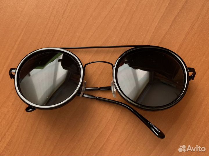 Солнцезащитные очки