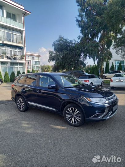 Mitsubishi Outlander 2.4 CVT, 2018, 80 000 км