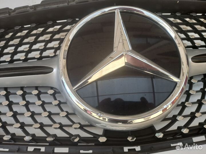 Решетка радиатора мерседес AMG