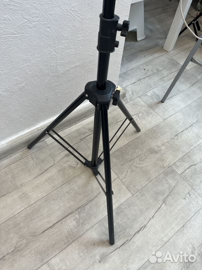 Кольцевая лампа 50 см