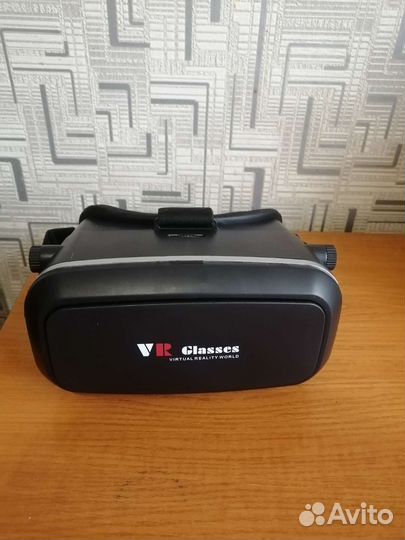 Очки виртуальной реальности для телефона