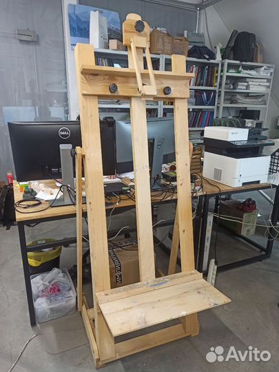 Мольберт художественный