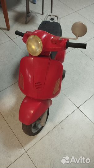 Электро мотороллер peg perego