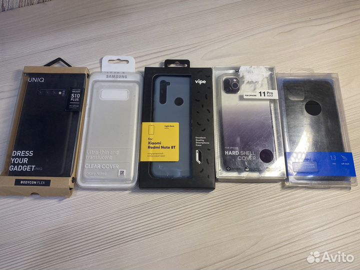 Чехол на телефон