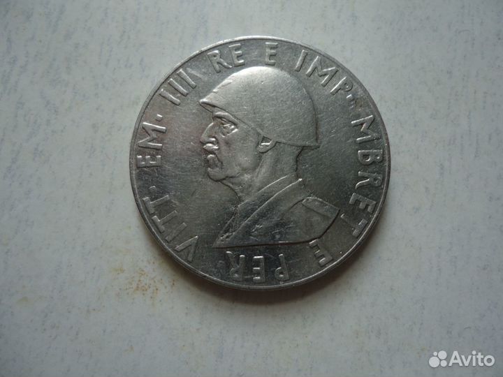 Монета Албании 2 лека 1939 года