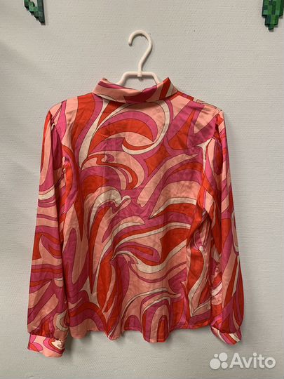 Яркая рубашка с принтом