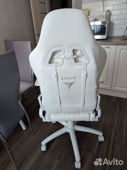 Компьютерное кресло Zone51 Frost