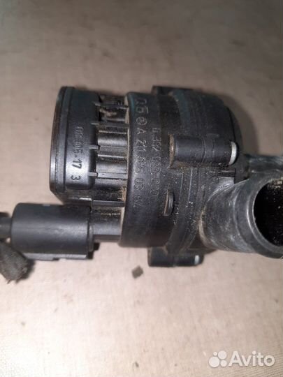 Помпа Mercedes E320 W211 112.949 2003