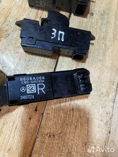 Кнопка 8608a066 mitsubishi lancer 10 эсп