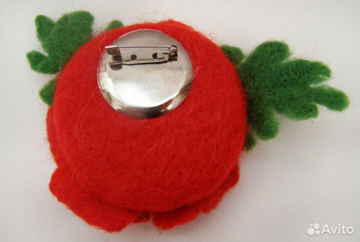 Брошка валяная из шерсти