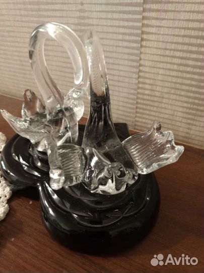 Статуэтка лебеди