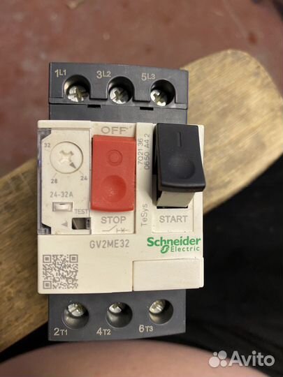 Автоматический выключатель schneider