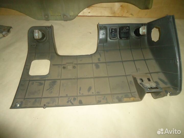 Консоль под руль SsangYong Korando