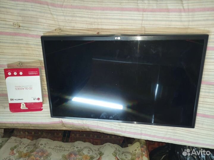 Телевизор LG смарт, 32дюйма