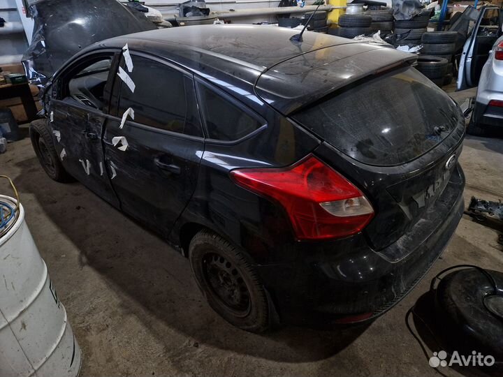 В разборе Ford Focus 3 хетчбек 2.0л PowerShift