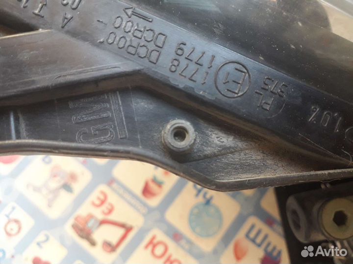 Левая фара,ксенон opel astra h