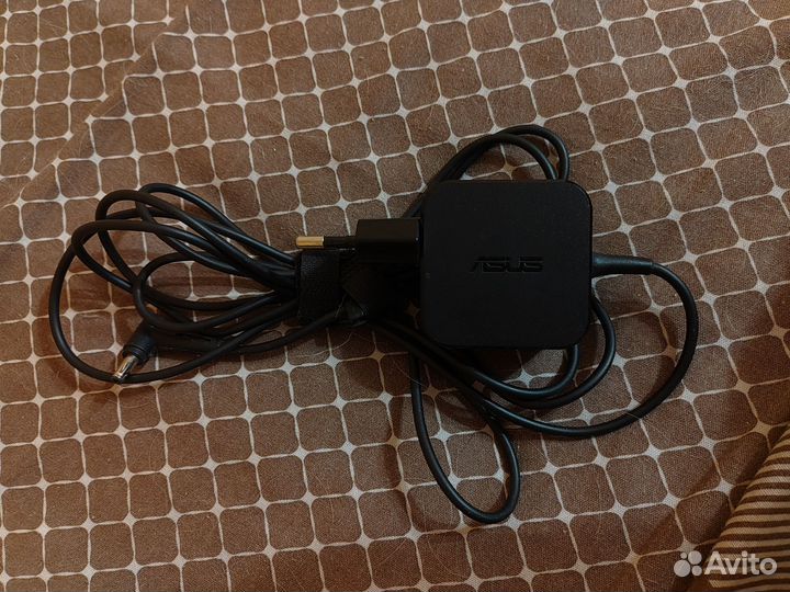 Зарядка от ноутбука asus