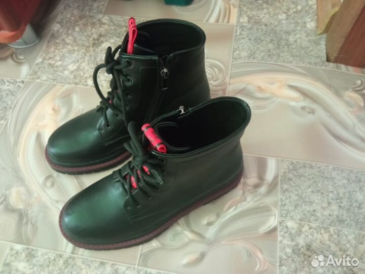 Обувь женская 39 размер