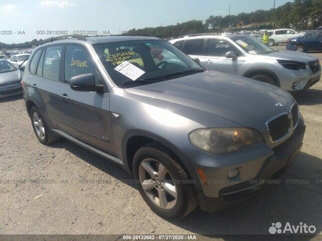 Накладка декоративная (жабо, дождевик) BMW X5 E70