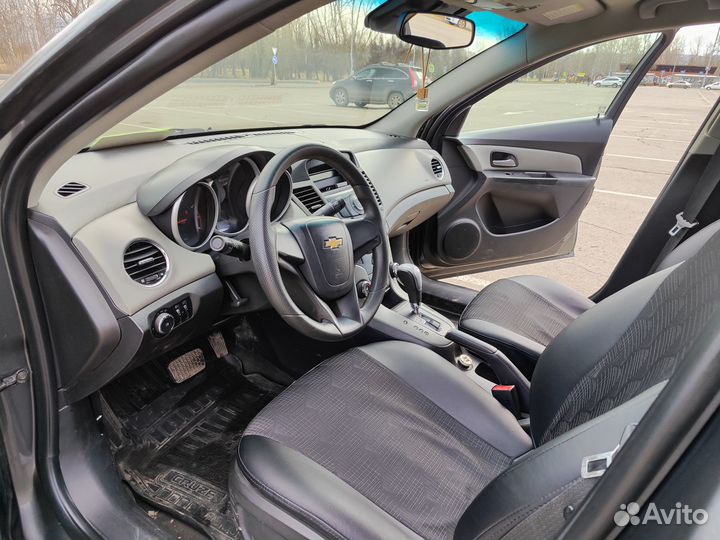 Chevrolet Cruze 1.6 AT, 2011, 171 000 км