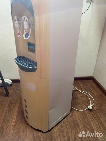 Кулер для воды