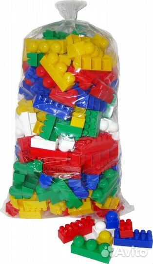 Лего кубики, набор цветных деталей