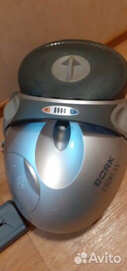 Моющий пылесос bork -1800w