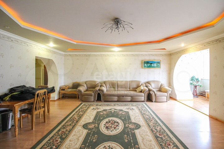 4-к. квартира, 150 м², 2/10 эт.