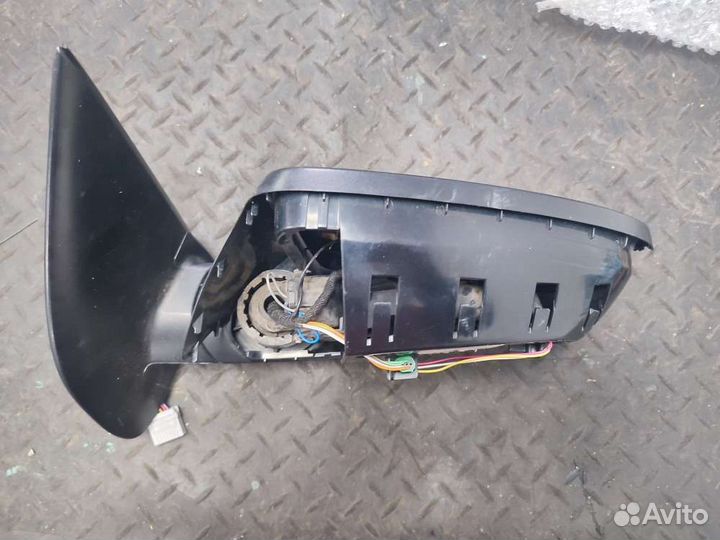 Зеркало на запчасти левое лево на Nissan Qashqai