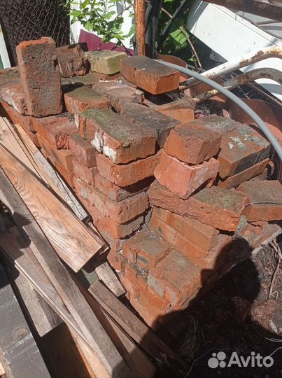 Кирпич бу