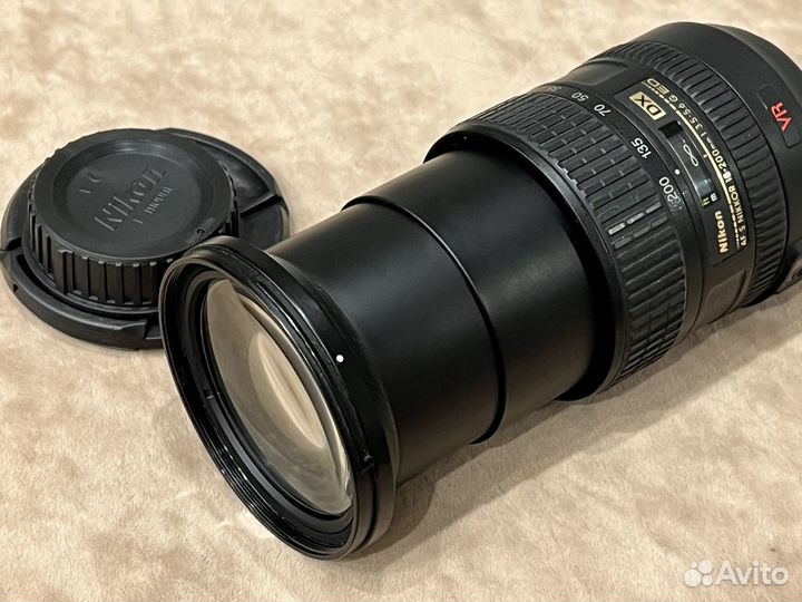 Nikon Nikkor 18-200mm f/3.5-5.6 VR