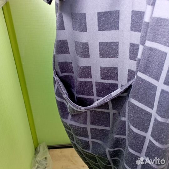 Платье элегантное, серое, с изюминкой