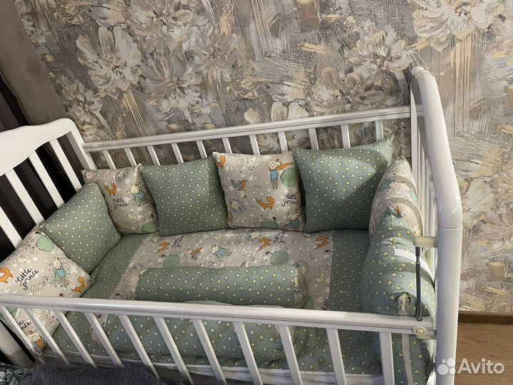 Подушки-бортики, комплект для детской кроватки