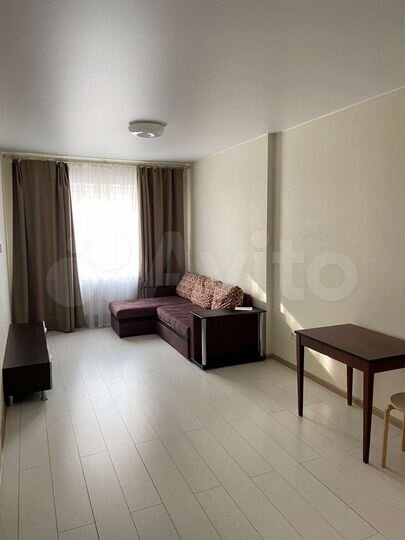 2-к. квартира, 57 м², 7/17 эт.