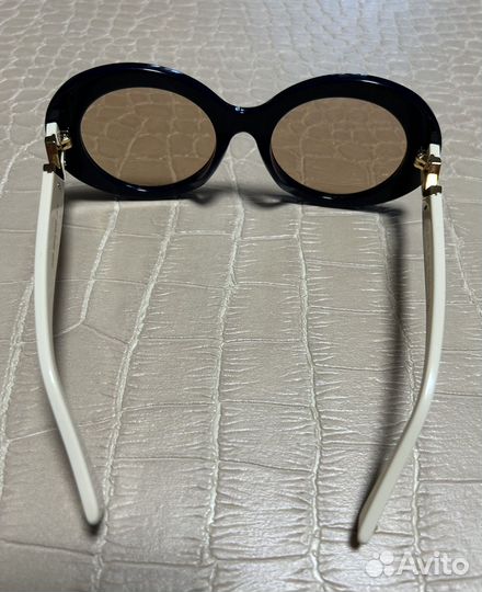 Очки солнцезащитные Valentino