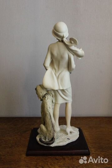 Джузеппе Армани Тереза с афганской борзой Флоренс