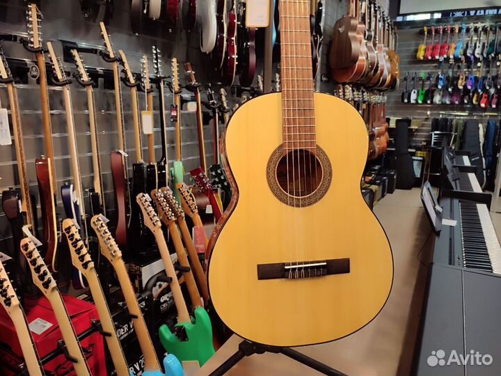 Cort AC100 SG - классическая гитара (глянцевая)