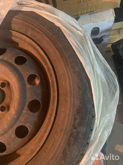 Bridgestone Blizzak Revo GZ 185/65 R15