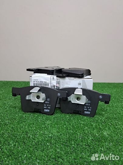 BMW X3 F25 Колодки тормозные передние