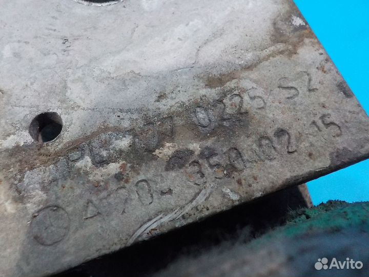 Опора (подушка) заднего редуктора mercedes-benz C